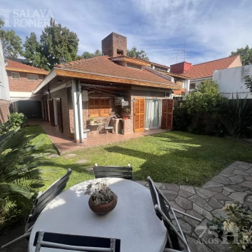 Casa een venta  Vicente Lopez - Florida  - 5 ambientes -