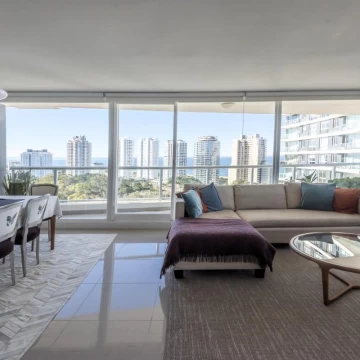 Departamento en Torre One - Punta del este, Playa Brava