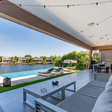Casa en Venta Los lagos, lote al agua, Nordelta