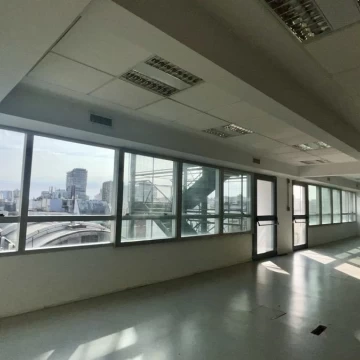 Edificio Comercial en Recoleta