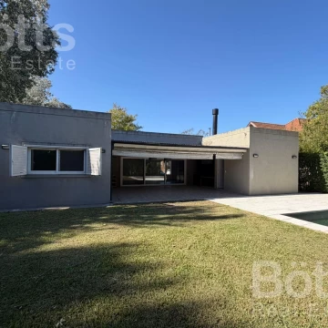 Venta Casa 3 amb   Dependencia - Pileta - La Barra Village - Escobar