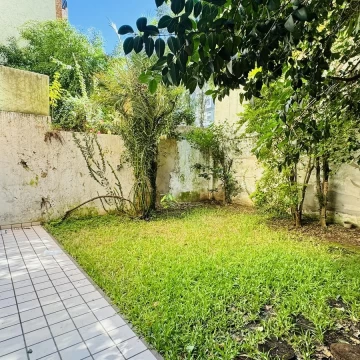 VENTA DEPARTAMENTO 2 AMBIENTES EN PALERMO CON JARDÍN Y COCHERA