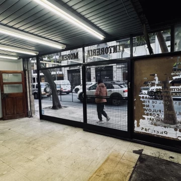 ALQUILER LOCAL COMERCIAL A LA CALLE EN BALVANERA