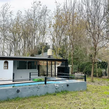 Venta Casa con Pileta Arboles Ruta 2