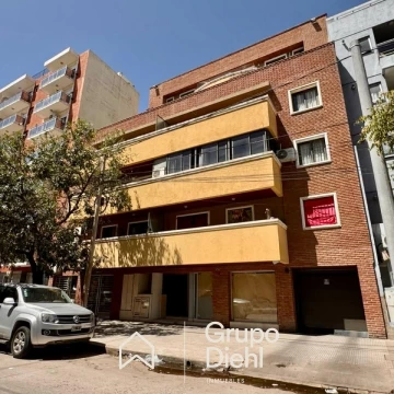 Departamento 1 dormitorio con balcón EN VENTA con escritura en Nueva Córdoba, Zona Centro