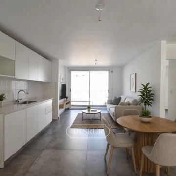 Pileta y SUM en General Paz - Departamento en Venta de 2 Dormitorios con Balcón a Estrenar