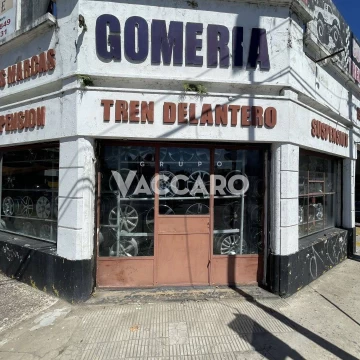 Venta de locales ituzaingo sobre Rivadavia