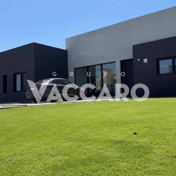 Venta Casa 4 ambientes en prados del oeste 