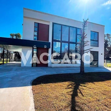 Venta de Casa 6 AMBIENTES en Prados del Oeste, Moreno