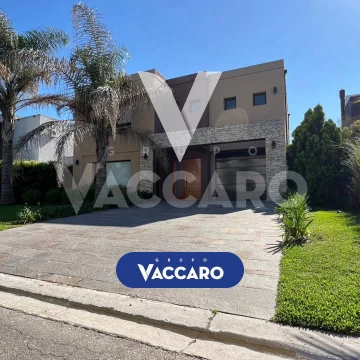 Casa en Venta, 4 AMBIENTES Haras María Victoria, Moreno