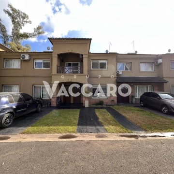 Casa en Venta 4 ambientes Altos del Sol