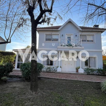 Casa en Venta 5 ambientes Haras Maria Eugenia