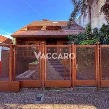 Venta de Casa 5 Ambientes, Merlo
