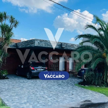 Casa en Venta 4 ambientes Las Lajas I
