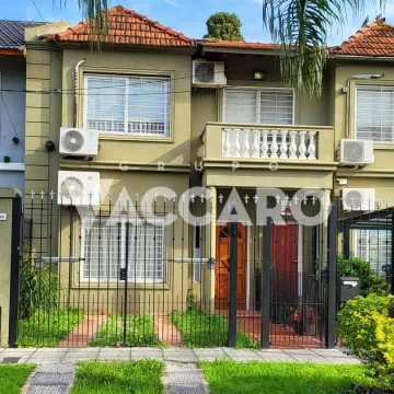Casa en venta 4 ambientes en Ituzaingo