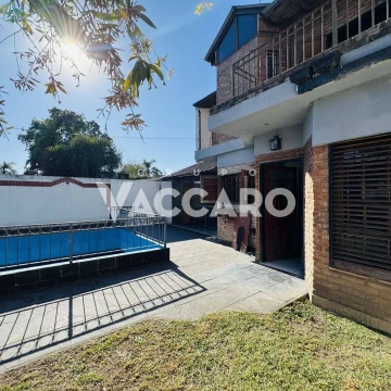 Venta de Casa 4 AMBIENTES, Ituzaingó