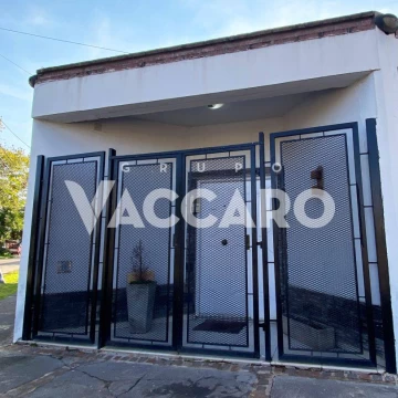 Casa en Venta 4 ambientes en Castelar
