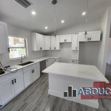 Casa en venta 5 ambientes