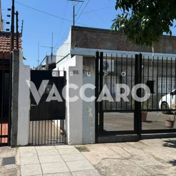 Venta de Casa 3 Ambientes en El Palomar, Morón