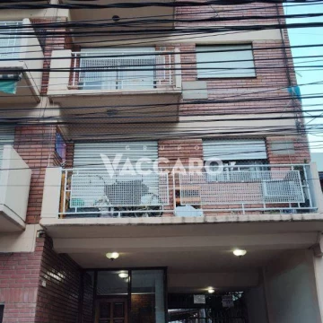 Venta Departamento 2 AMBIENTES con COCHERA en Morón
