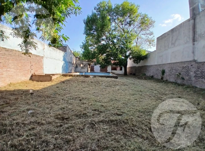 NUEVO VALOR - Oportunidad en Castelar Sur - Terreno de 658 mt2 - Ideal Desarrollo - ACEPTA PERMUTA