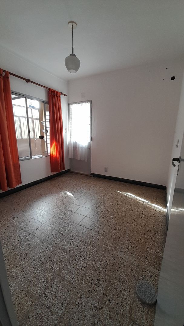 ALVEAR 4758u.jpg