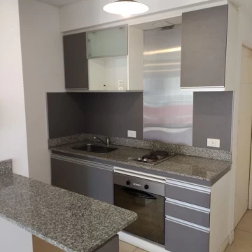 Monoambiente piso alto con cochera en Nuñez