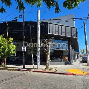 Local Venta en Avenida Victorica 200