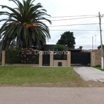 Casa Venta en Castelli 2600