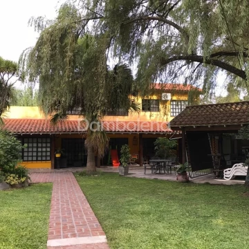 Casa Venta en Walter Scott 1600