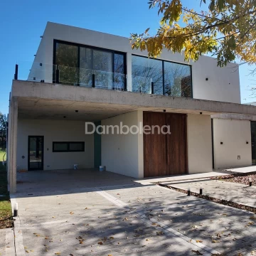 Casa Venta en Country Club Haras San Pablo