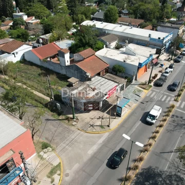 Local Venta en MARTIN FIERRO 4200