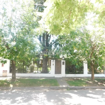 Casa Venta en Basilio Delleva 300