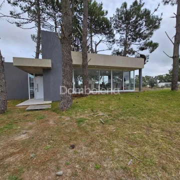Casa Venta en Costa Esmeralda Ecuestre & Links