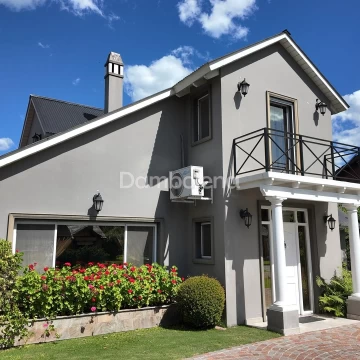 Casa Venta en Campos de Álvarez - Moreno