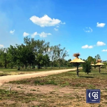 Venta de Lote financiado en Barrio Semi Cerrado Luz del Pilar