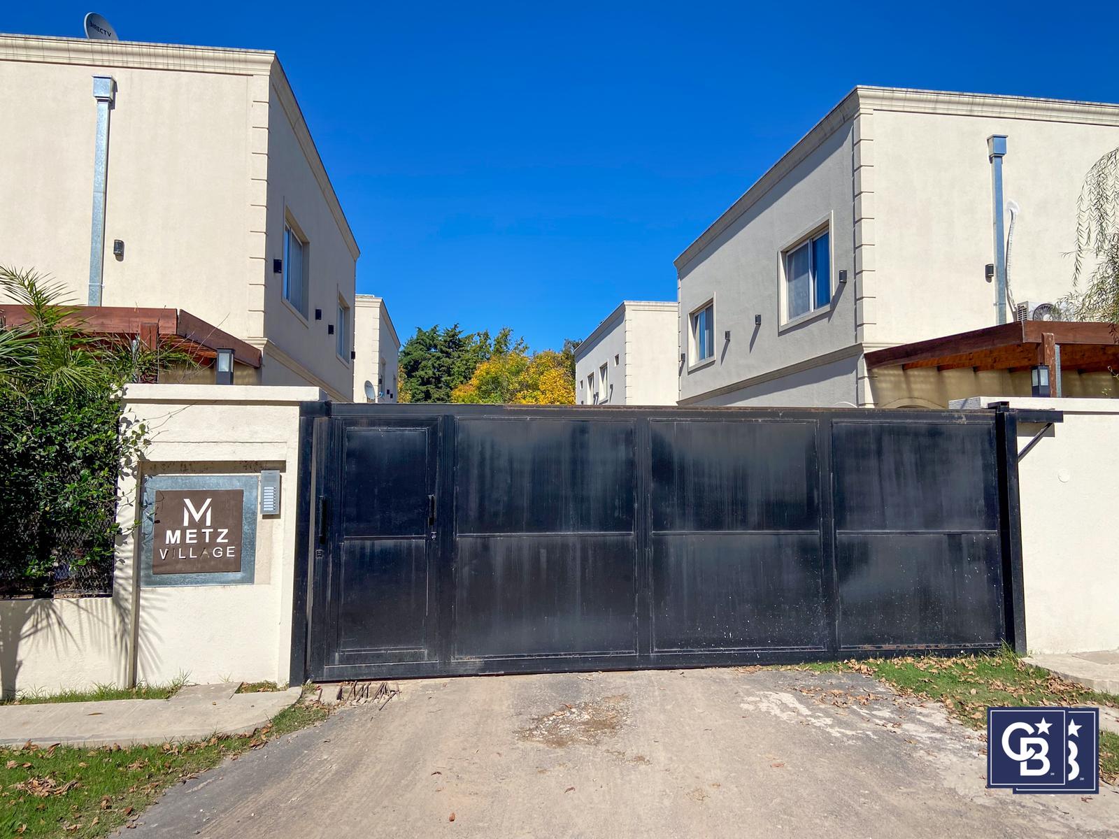 Venta de Departamento Duplex 3 Ambientes con pileta y parrilla en Complejo Metz Village, Pilar - 2