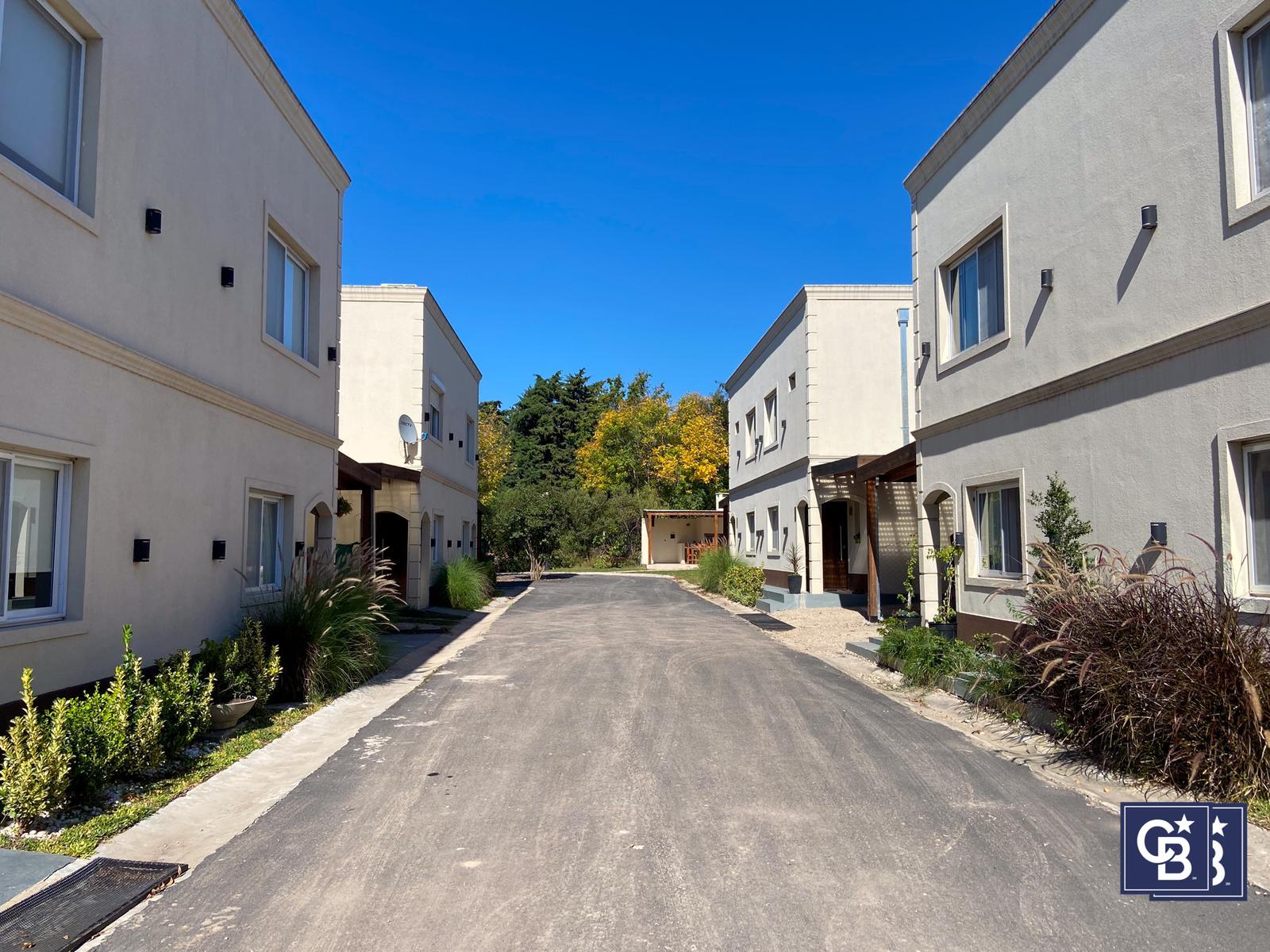 Venta de Departamento Duplex 3 Ambientes con pileta y parrilla en Complejo Metz Village, Pilar - 3