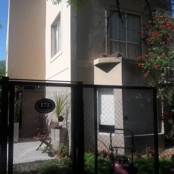 Casa Venta en Bº Abierto Las Nazarenas Suipacha 100