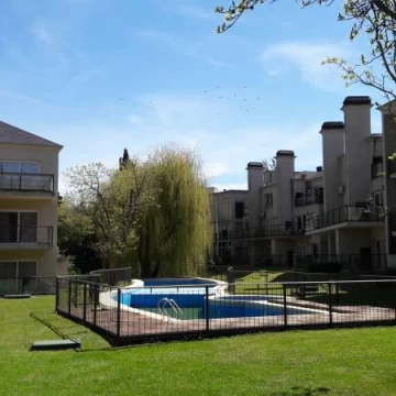 Departamento Venta en Terrazas del Lago calle Champagnat Km