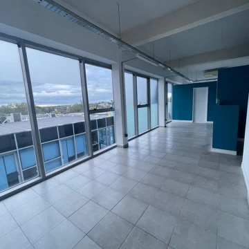 Oficina Venta en Pilar Point, Pilar Centro, Ruta