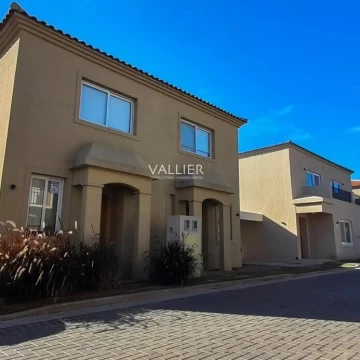 Casa Venta en saravi 2000
