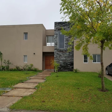 Casa Venta en Canton Puerto 300