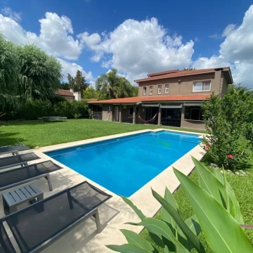 Casa Venta en Suipacha 1300