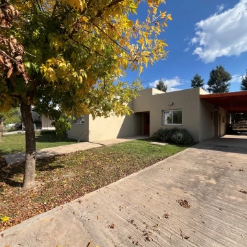 Casa Venta en boulevard de todos los santos 3500