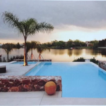 Casa Venta en Corredor Bancalari 3900