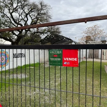 Terreno Venta en Local con Terreno de 400 mts sobre calle Peron y Finlandia en esquina