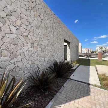 Casa Venta en Arribeños e Italia Villanueva Tigre 1600