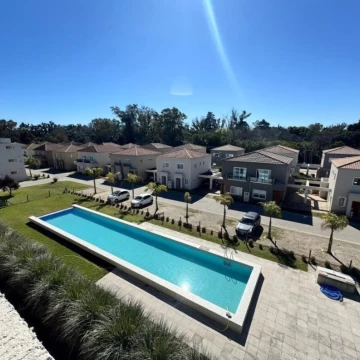 Casa Venta en saravi 2000