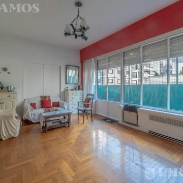 Departamento de 3 amb con balcon al frente